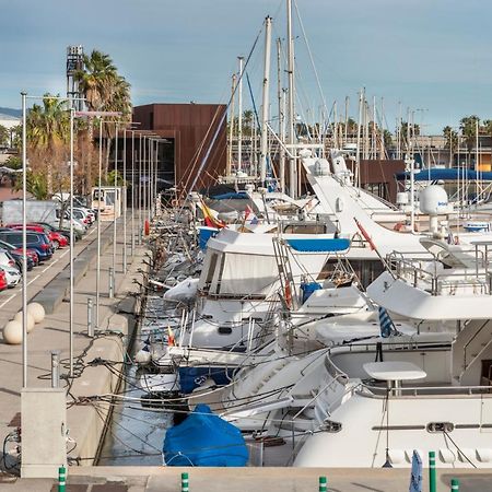 Boat Hotel Barcelona Sant Adria de Besos Dış mekan fotoğraf